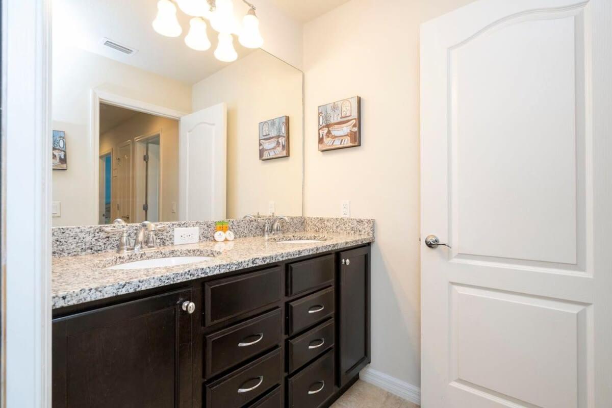 Stunning 5 Bd W/ Pool Close To Disney @ Windsor Westside 2015 キシミー エクステリア 写真